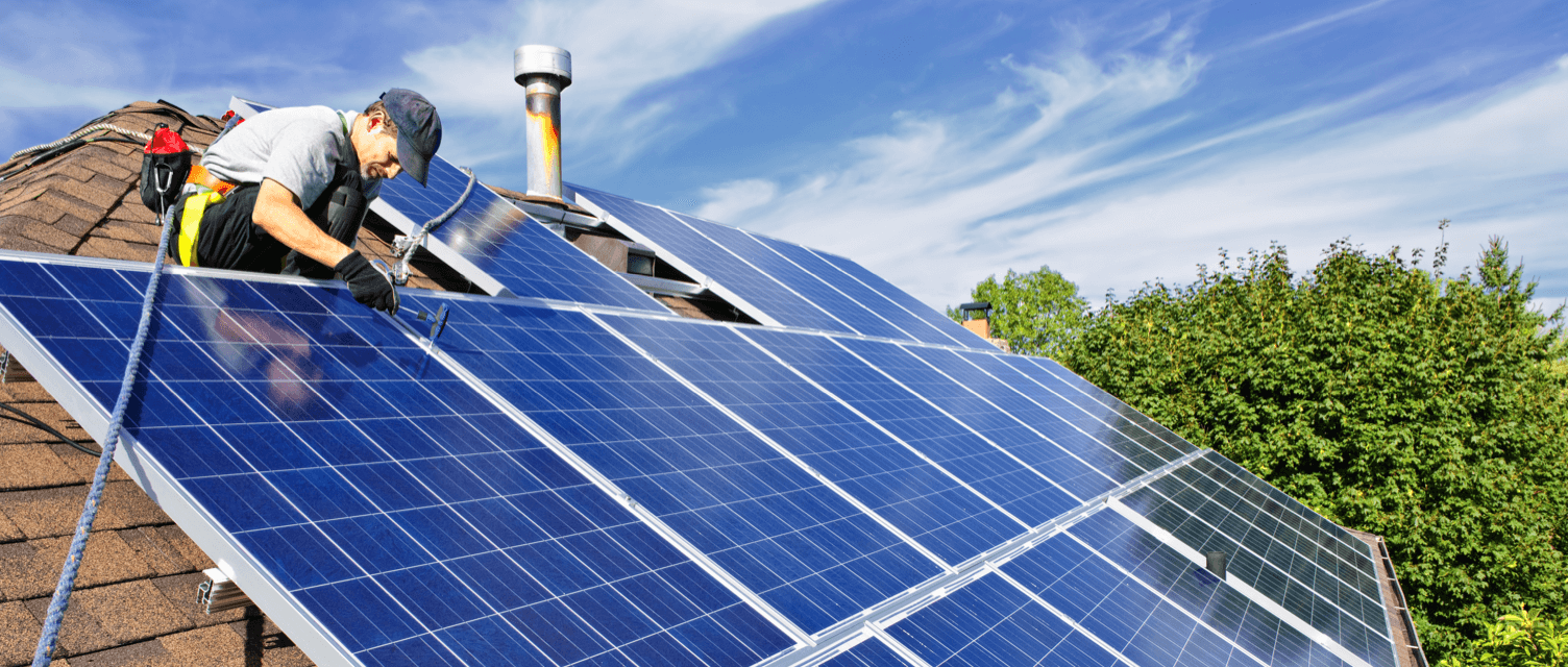 Preise von Fachbetrieben für die Installation von Solaranlagen online vergleichen